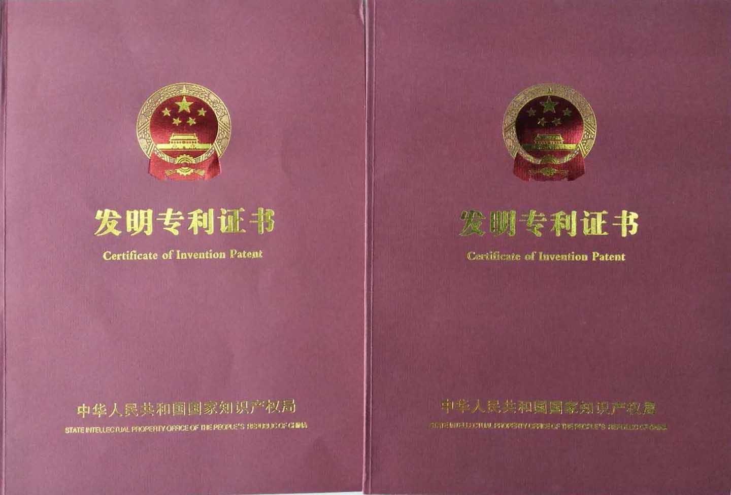 一種輸送機滾筒上的（de）軸承密封裝置